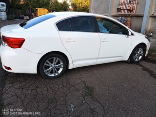 2012 Toyota Avensis III Рестайлинг, белый, 1150000 рублей, вид 5