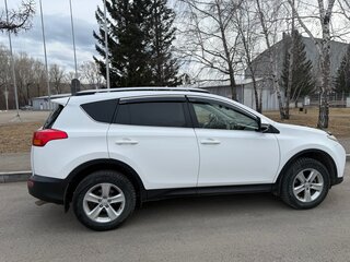 2013 Toyota RAV4 IV (XA40), белый, 2150000 рублей, вид 3
