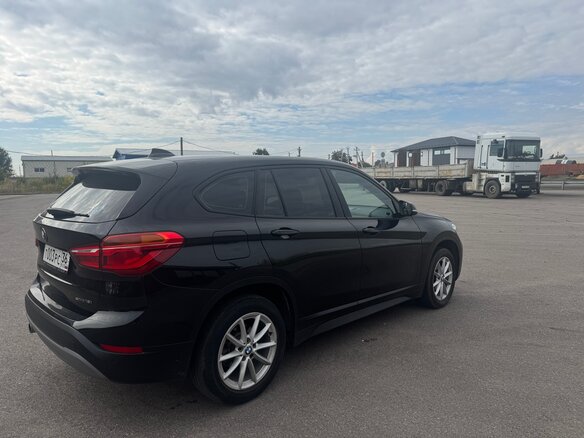 2018 BMW X1 18i sDrive II (F48), чёрный - вид 5
