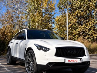 2015 Infiniti QX70, белый, 2700000 рублей, вид 1