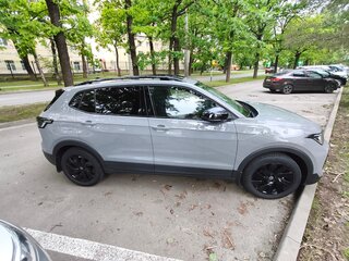 2025 Volkswagen Tharu 300 TSI I Рестайлинг, серый, 3000000 рублей, вид 2