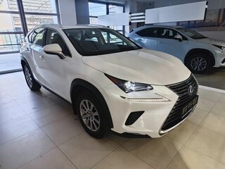 2021 Lexus NX 200 I Рестайлинг, белый, 4350000 рублей, вид 3