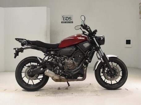 2017 Yamaha XSR700, пурпурный, 700000 рублей, вид 4
