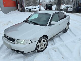 2000 Audi A4 I (B5) Рестайлинг, серебристый, 320000 рублей, вид 1