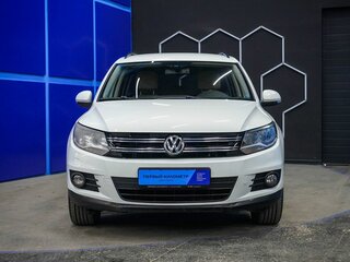 2015 Volkswagen Tiguan I Рестайлинг, белый, 1330000 рублей, вид 4