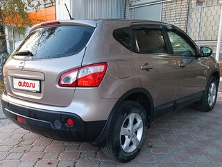 2010 Nissan Qashqai I Рестайлинг, коричневый, 820000 рублей, вид 5