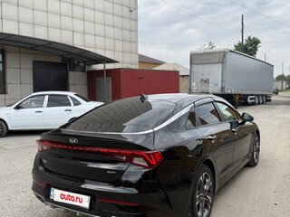 2021 Kia K5 III, чёрный, 2000000 рублей, вид 4