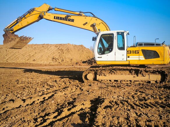 2011 Liebherr R914, 5900000 рублей