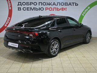 2020 Kia K5 III, чёрный, 2640000 рублей, вид 4