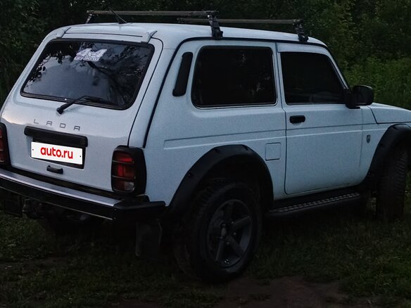 2015 Lada (ВАЗ) 2121 (4x4) I Рестайлинг, белый, 470000 рублей - вид 8