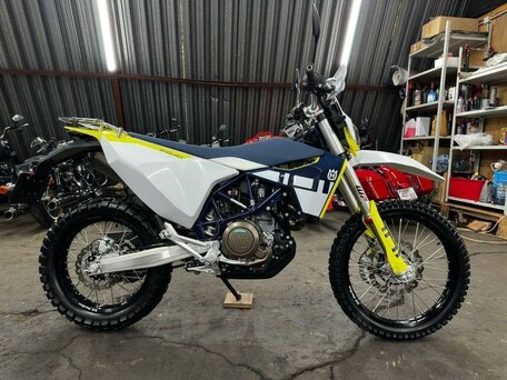2023 Husqvarna 701 Enduro, белый, 1100000 рублей, вид 4