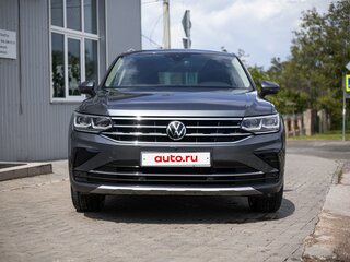 2021 Volkswagen Tiguan II Рестайлинг, серый, 4350000 рублей, вид 2