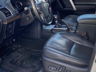 2020 Toyota Land Cruiser Prado 150 Series Рестайлинг 2, белый, 6050000 рублей, вид 5