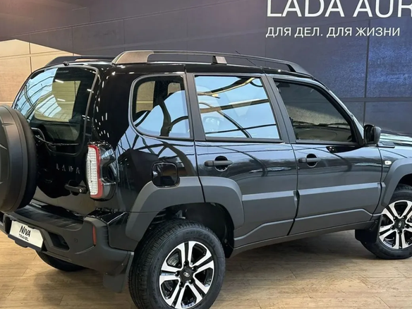 2026 Lada (ВАЗ) Niva Travel I Рестайлинг, чёрный - вид 3