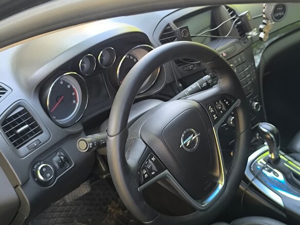 2013 Opel Insignia I Рестайлинг, чёрный, 1450000 рублей - вид 7