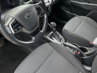 2018 Hyundai Solaris II, чёрный, 1150000 рублей, вид 2