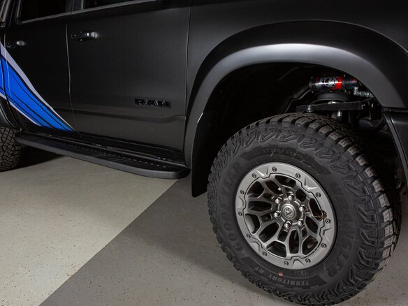 2024 Ram 1500 Crew Cab V Рестайлинг, чёрный, 9998000 рублей - вид 33