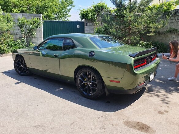 2019 Dodge Challenger III Рестайлинг 2, зелёный, 4750000 рублей - вид 12