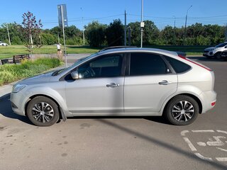 2010 Ford Focus II Рестайлинг, серебристый, 520000 рублей, вид 3