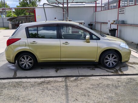 2005 Nissan Tiida I, золотистый, 460000 рублей, вид 4