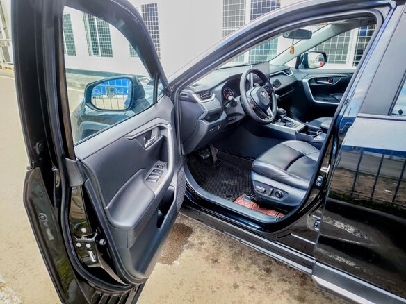 2021 Toyota Wildlander I, чёрный, 3235000 рублей - вид 21