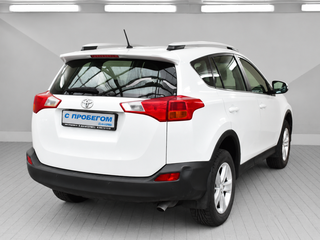 2014 Toyota RAV4 IV (XA40), белый, 1490000 рублей, вид 4