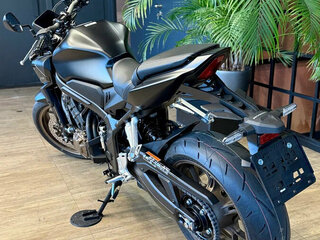 2025 Honda CB 650R, чёрный, 1450000 рублей, вид 4