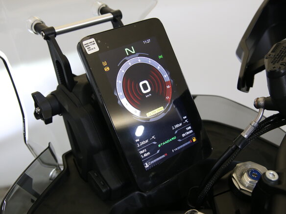 2026 CFMoto 800MT-X, чёрный - вид 13