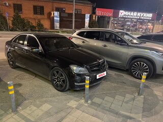 2011 Mercedes-Benz C-Класс 180 BlueEFFICIENCY III (W204) Рестайлинг, чёрный, 980000 рублей, вид 2