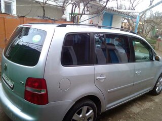 2004 Volkswagen Touran I, серебристый, 500000 рублей, вид 2