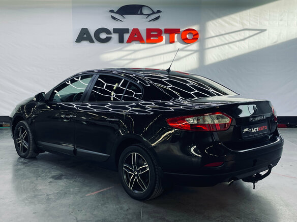 2010 Renault Fluence I, чёрный, 520000 рублей - вид 3