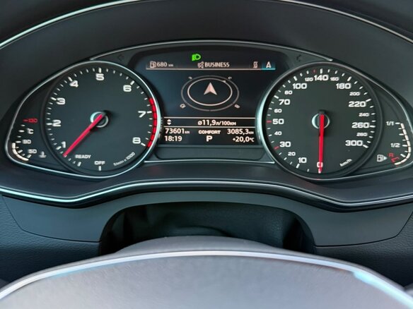 2018 Audi A7 55 TFSI II (4K), синий, 4500000 рублей - вид 6