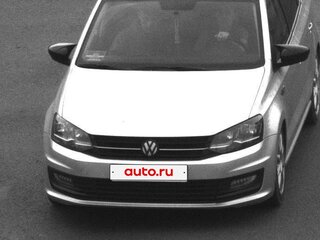 2018 Volkswagen Polo V Рестайлинг, серебристый, 1000000 рублей, вид 1