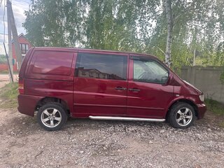 2001 Mercedes-Benz Vito I (W638), красный, 400000 рублей, вид 1