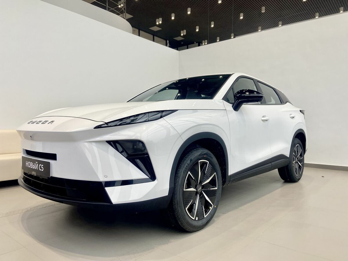 Открыть фотографии: Omoda C5 II