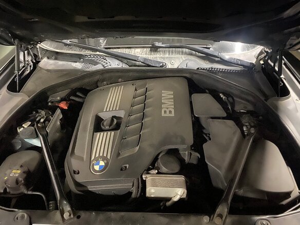 2010 BMW 5 серии 523i VI (F10/F11/F07), чёрный - вид 3