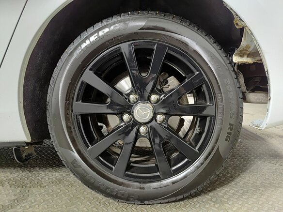 2012 Mazda 3 II (BL) Рестайлинг, белый, 885000 рублей - вид 17