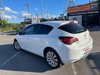 2012 Opel Astra J Рестайлинг, белый, 680000 рублей, вид 4