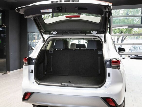 2026 Toyota Highlander IV (XU70), белый, 5400000 рублей - вид 6