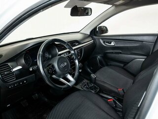 2018 Kia Rio IV, белый, 1094000 рублей, вид 5