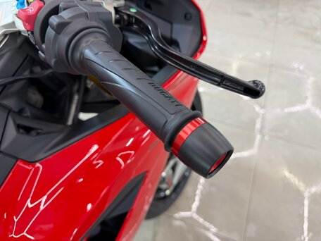 2025 Ducati Panigale V2, красный, 1990000 рублей, вид 5