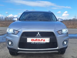 2009 Mitsubishi Outlander II Рестайлинг, серый, 1300000 рублей, вид 3