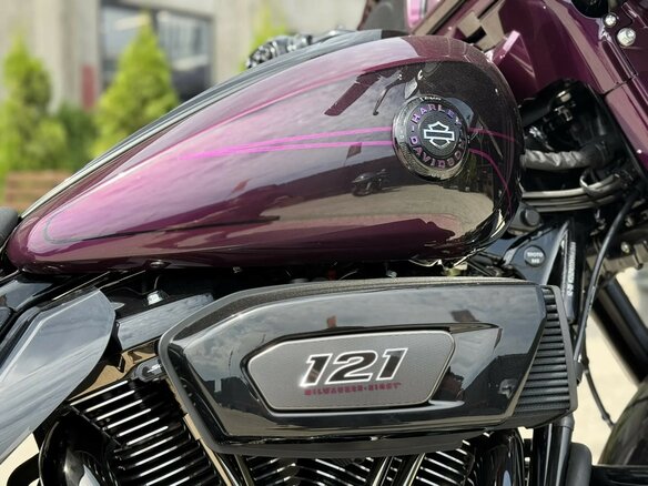 2025 Harley-Davidson CVO Street Glide, фиолетовый, 6650000 рублей - вид 7