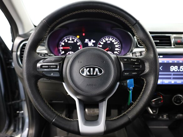 2020 Kia Rio IV, серый - вид 11