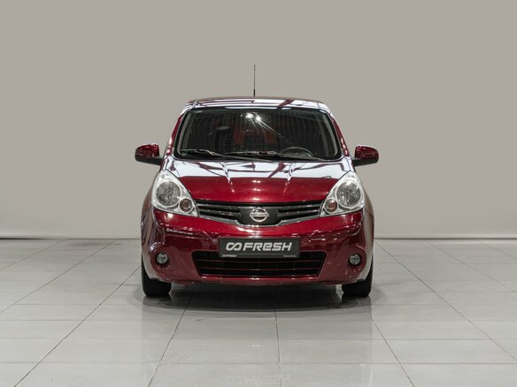 2011 Nissan Note I Рестайлинг, красный - вид 2