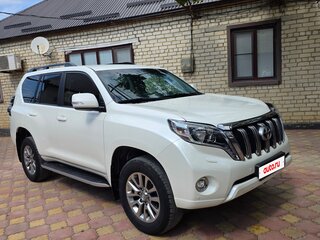2016 Toyota Land Cruiser Prado 150 Series Рестайлинг 1, белый, 3800000 рублей, вид 3