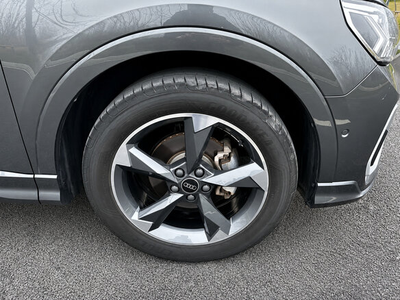 2023 Audi Q3 35 TFSI II (F3), серый - вид 5