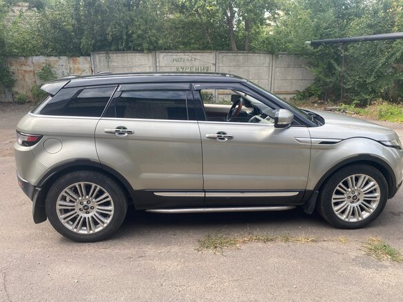 2012 Land Rover Range Rover Evoque 6-speed I, серый, 2000000 рублей - вид 3