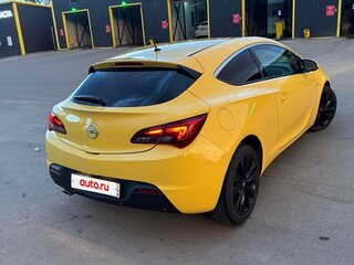 2013 Opel Astra GTC J Рестайлинг, жёлтый, 850000 рублей, вид 3
