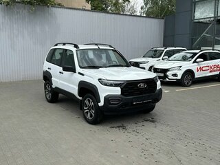 2026 Lada (ВАЗ) Niva Travel I Рестайлинг, белый, 1712000 рублей, вид 4
